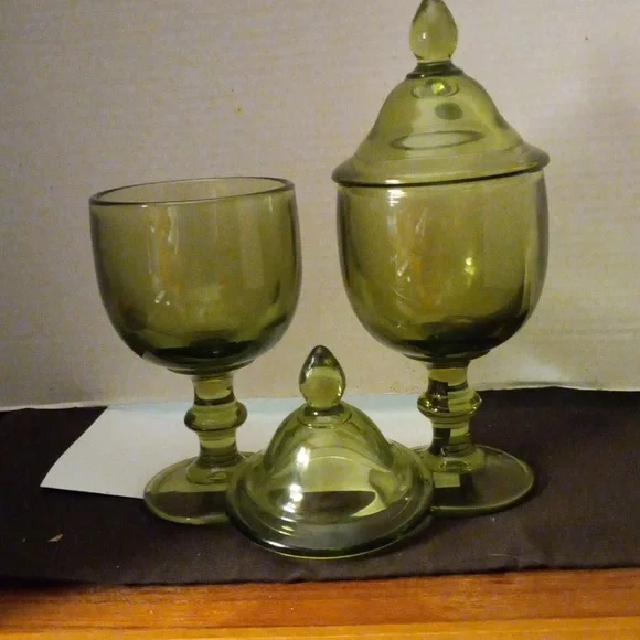 Vtg Imperial glass Hoffman House heavy glass with lids.(2) - Picture 2 of 3